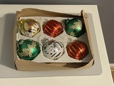 Vintage set baubles. for sale Vintage set baubles. for sale  PENARTH
