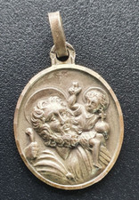 Beautiful religious medal d'occasion  Expédié en Belgium