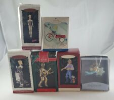 Lote de 6 adornos Hallmark #2 Barbie Elvis John Smith luz de escarcha triciclo de hadas, usado segunda mano  Embacar hacia Argentina