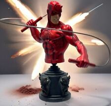 Daredevil bust statue d'occasion  Expédié en Belgium