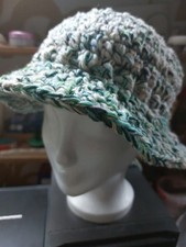 Häkelhut grün weiß gebraucht kaufen  Wurster Nordseeküste