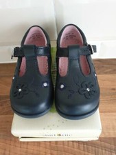 Chaussure bébé fille d'occasion  Expédié en France