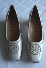 Damenschuhe pumps bianca gebraucht kaufen  Hamburg
