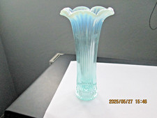 Fenton bud vase for sale  BRIDLINGTON