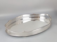 Bandeja oval antiga folheada a prata perfurada galeria com borda de cabo comprar usado  Enviando para Brazil