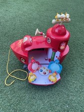 Twirlywoos Duża czerwona łódź w tym szarlatane ptaki, światła i muzyka oraz dźwięki i figurki rogu na sprzedaż  Wysyłka do Poland