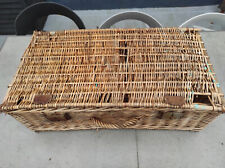 Grand panier couvercle d'occasion  Corbeil-Essonnes