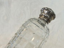 Bottiglia profumo georgian usato  Pisa