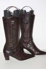 bottes elisabeth stuart d'occasion bottes elisabeth stuart d'occasion La Roche-Posay