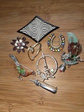 Bundle vintage brooches for sale  COVENTRY