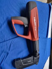 Sparachiodi hilti 460 usato  Barletta