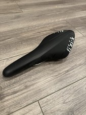 Fizik Arione R3 K:ium Rail Bike Saddle Boa Forma Usada Fi'zi:k Ciclismo 126mm comprar usado Fizik Arione R3 K:ium Rail Bike Saddle Boa Forma Usada Fi'zi:k Ciclismo 126mm comprar usado  Enviando para Brazil