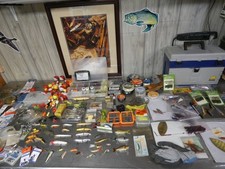 Usado, CAIXA DE EQUIPAMENTO PLANO VINTAGE ISCAS DE EQUIPAMENTO DE PESCA GANCHOS BOBBERS CHUMBADAS GIRA ++++ comprar usado  Enviando para Brazil