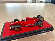 GP Replicas 1:43 J. Alesi Ferrari 412 T1 1994 em vitrine acabamento em couro vermelho comprar usado  Enviando para Brazil