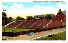 Cartão postal de linho Magnolia Bowl (campo de futebol) estádio em Columbus, Mississippi comprar usado  Enviando para Brazil