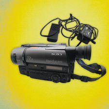Sony ccd tr640e d'occasion  Paris XIII