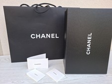 Authentic chanel box usato  Roma