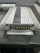 Amplificatore per auto usato  Castellammare di Stabia