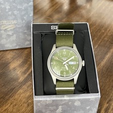 Relógio masculino Seiko 5 automático FIELD SPORTS náilon verde - SRPG33 MSRP: US$ 345, usado comprar usado  Enviando para Brazil