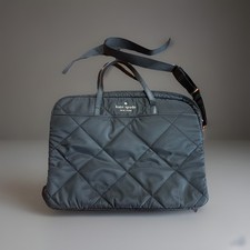 Bolsa de mão Kate Spade acolchoada de náilon para laptop com alça transversal comprar usado Bolsa de mão Kate Spade acolchoada de náilon para laptop com alça transversal comprar usado  Enviando para Brazil
