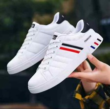 Sneakers uomo scarpe usato  Villafranca Sicula