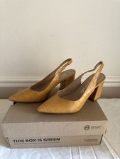 New look mustard for sale  WISBECH
