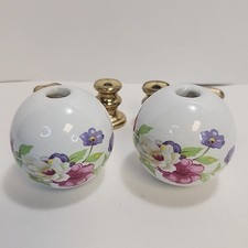 2 bolas florais acabamento cabeceira latão cerâmica porcelana com tampos de latão comprar usado  Enviando para Brazil