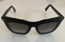 Lunette soleil louis d'occasion  Paris XIX
