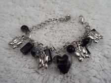 Silvertone Black Glass Butterfly Charm Bracelet (B55) comprar usado Silvertone Black Glass Butterfly Charm Bracelet (B55) comprar usado  Enviando para Brazil