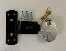 Lever large close for sale  HAYES