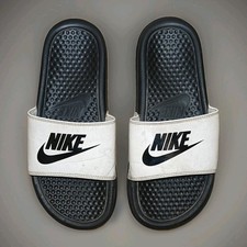 Nike men sandels for sale  Downingtown