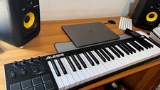 Alesis v49 controller usato  Maracalagonis