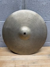 Prato Zildjian Avedis 14” comprar usado  Enviando para Brazil