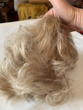 Perruque blond cendré d'occasion  Villeneuve-Loubet