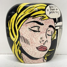 Vaso de cerâmica de estúdio - Pop Art. 8,5 pol. de altura. Vaso de flores de cerâmica "Judy" jogado à mão comprar usado Vaso de cerâmica de estúdio - Pop Art. 8,5 pol. de altura. Vaso de flores de cerâmica "Judy" jogado à mão comprar usado  Enviando para Brazil
