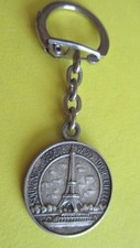 Porte clé vintage d'occasion  Calonne-Ricouart