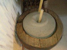 Macina per grano usato  Palermo