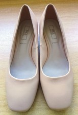 Size 7.5 wide for sale  BEDFORD