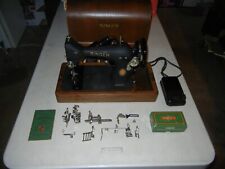 Máquina de costura Singer modelo 128-23 enrugada Blackside estojo de madeira curvada e motor 1950 comprar usado  Enviando para Brazil
