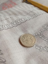 Moneta inglese one usato  Verceia