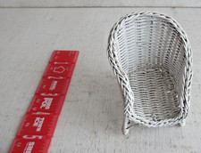 Brinquedo cadeira de vime branco para casa de bonecas de madeira comprar usado  Enviando para Brazil