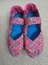 Size heavenly feet for sale  WINCHESTER