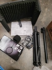 Protetor de isolamento de microfone - Suporte para tripé 2 pés 6" a 5 pés 10" altura ajustável comprar usado  Enviando para Brazil