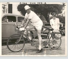 Ex-campeão de BICICLETA HANNA OHRT em bicicleta dupla VINTAGE 1949 foto de imprensa comprar usado  Enviando para Brazil