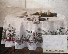 "Mantel Bee & Willow Holiday Berries, 70"" redondo, viene en estuche de tela" segunda mano  Embacar hacia Mexico