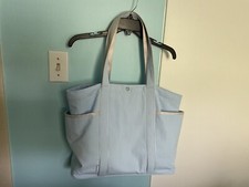Lululemon daily multi for sale  Prospect Heights