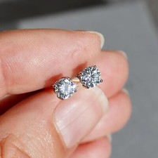 Round solitaire stud for sale  New York