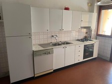 Cucina completa elettrodomesti usato  Carrara
