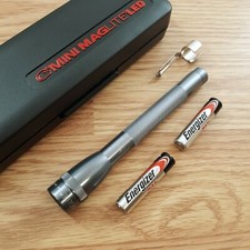 Mag-Lite Mini Mag LED cinza aeronave grau alumínio construção de uma peça 56034 comprar usado Mag-Lite Mini Mag LED cinza aeronave grau alumínio construção de uma peça 56034 comprar usado  Enviando para Brazil