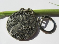 Ancien porte clé d'occasion  Luxeuil-les-Bains